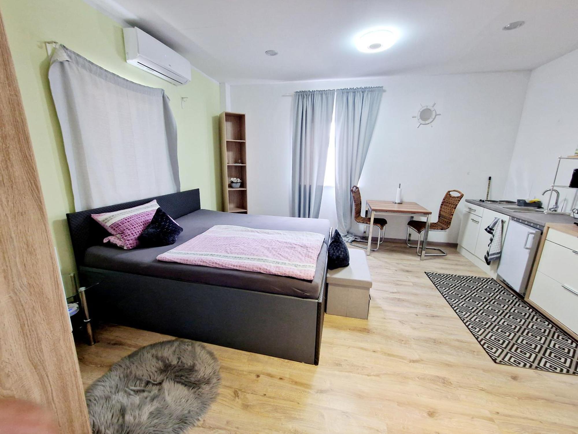 Ibo-Apart 1 Zimmer Apartment In Herzogenaurach Buitenkant foto