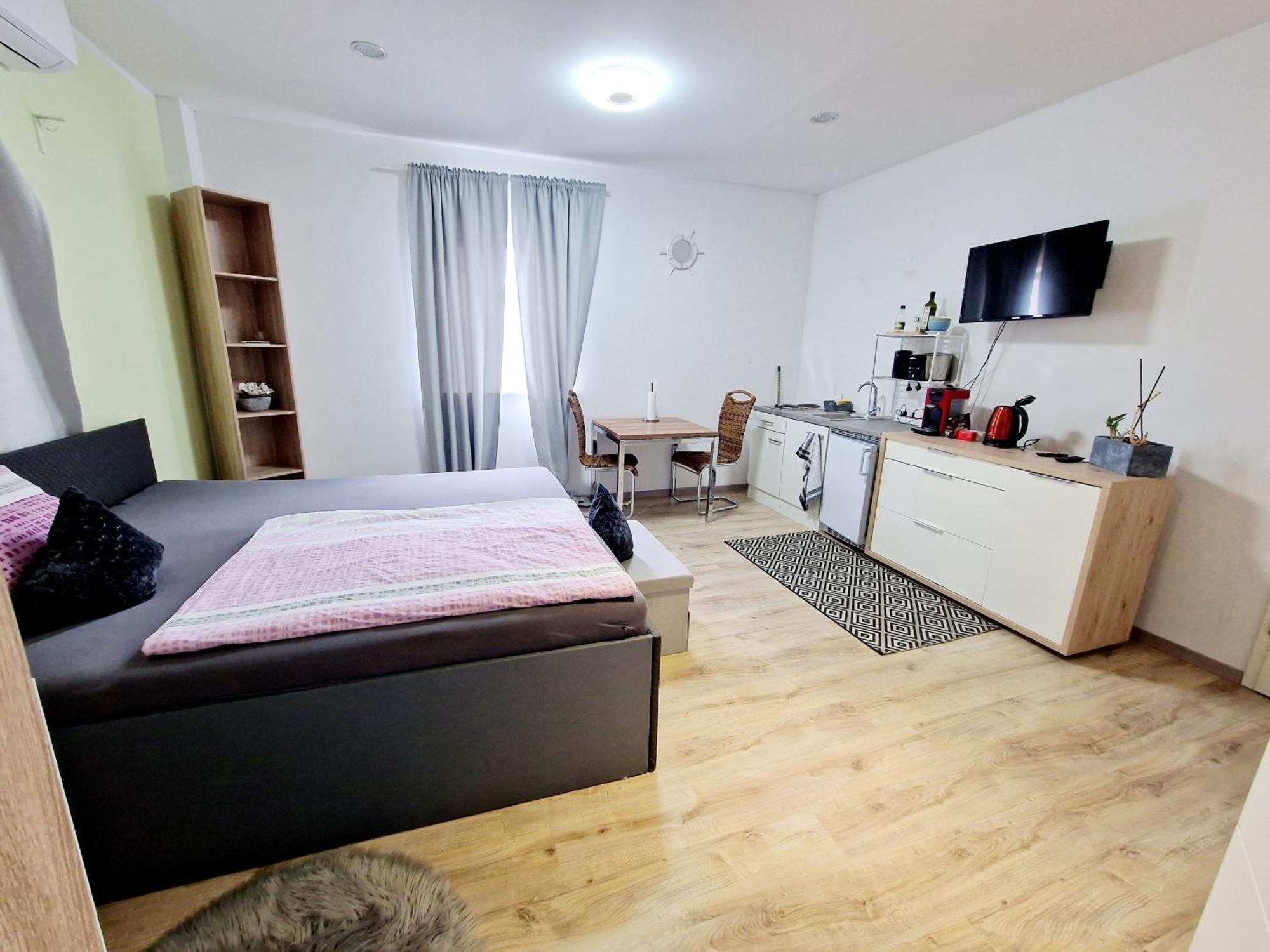 Ibo-Apart 1 Zimmer Apartment In Herzogenaurach Buitenkant foto